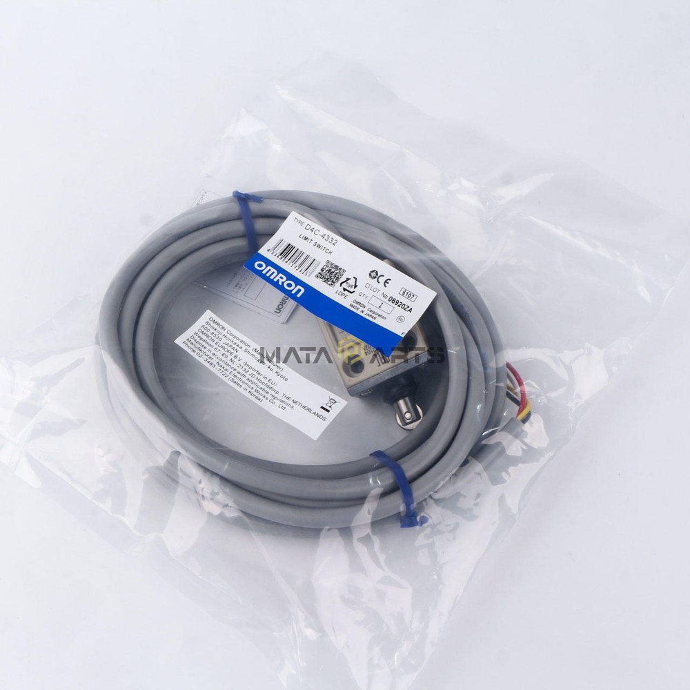 Omron-D4C-4332 D4C4332 Limit Switch Brand New