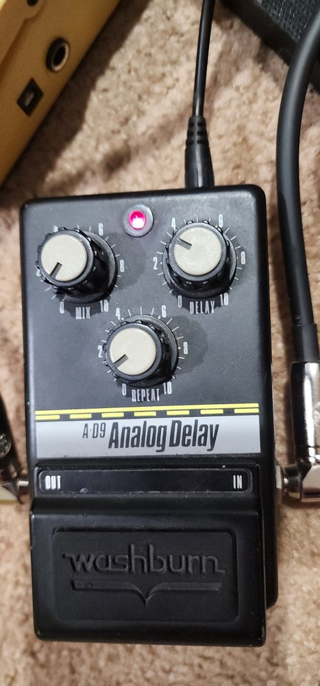 Washburn A-D9 Analog Delay Pedal