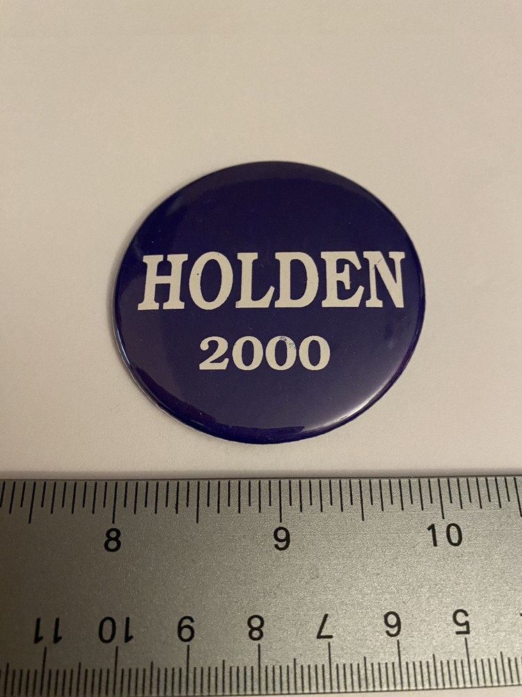 Holden 2000 Pin Back Button P148