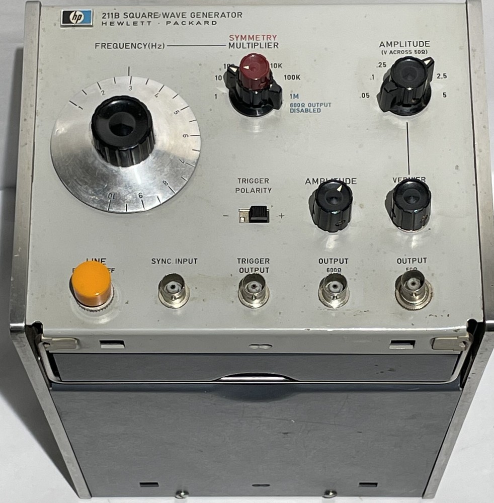 HP 211B Square Wave Generator Hewlett-Packard Good Condition