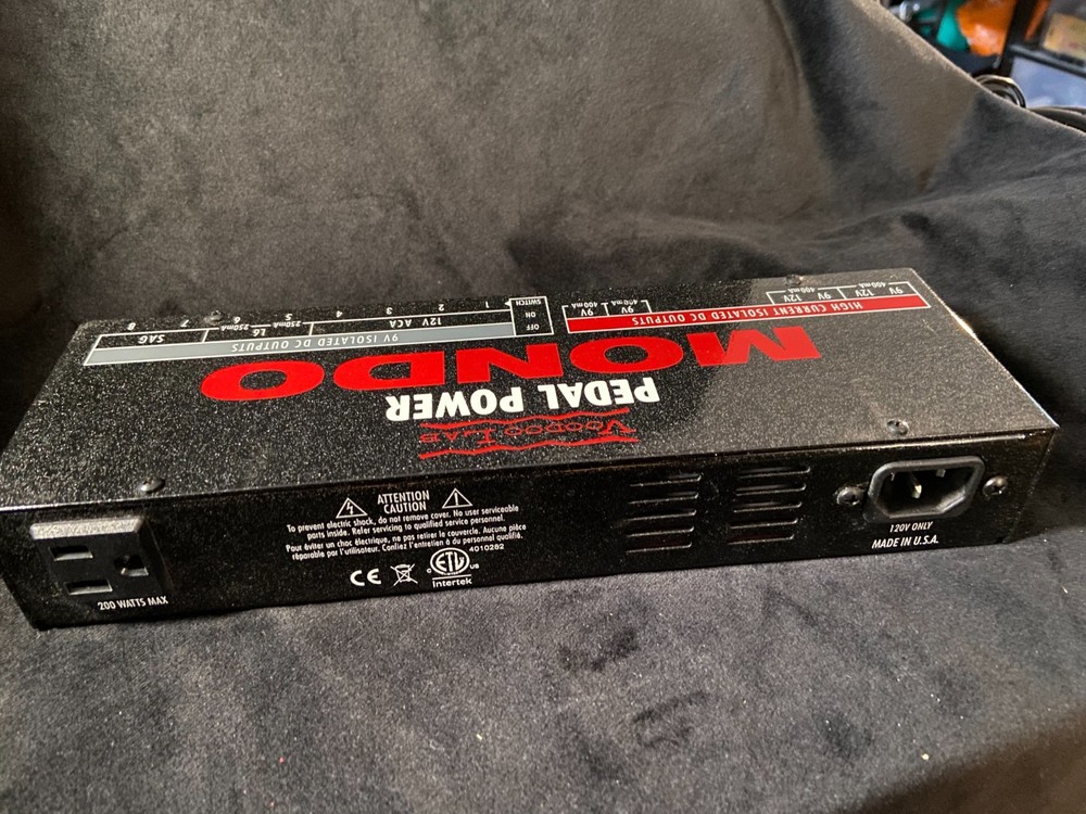 Voodoo Labs Mondo DC Power Supply