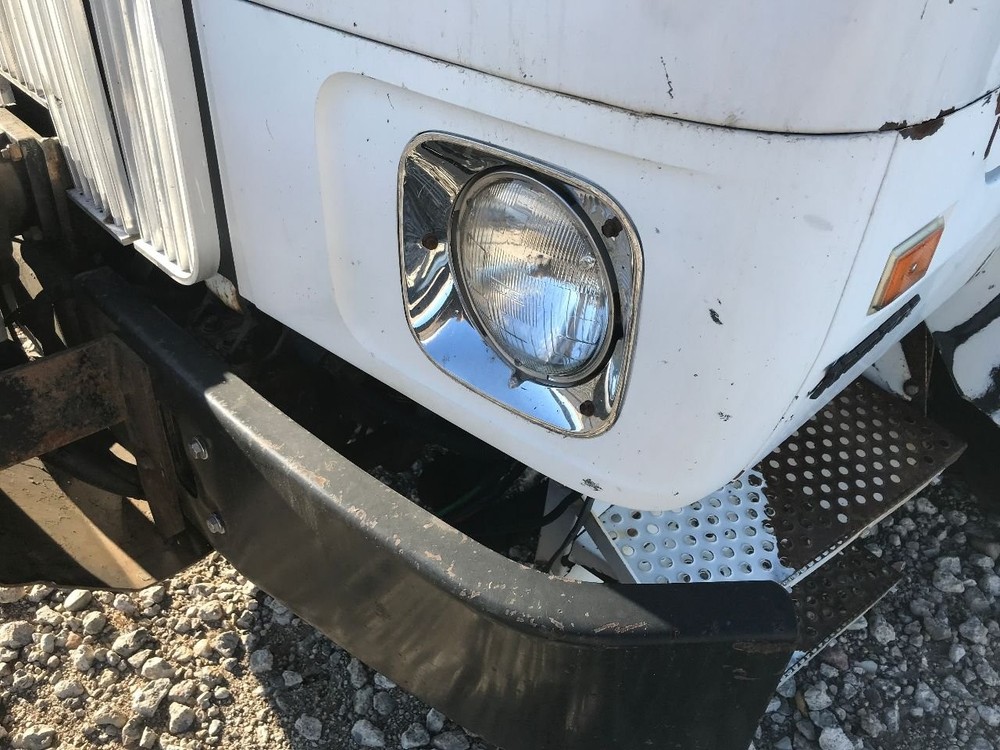 Autocar WX FIBERGLASS Left/Driver FRONT CORNER Panel