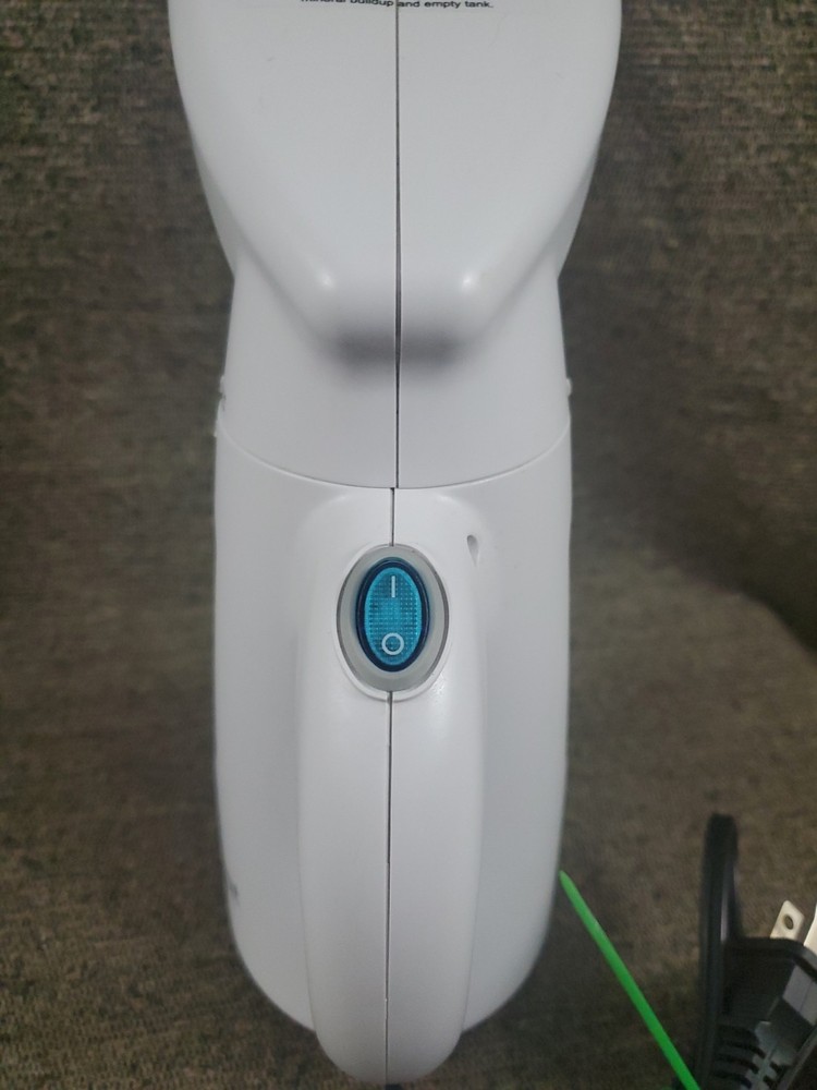 Steamfast Compact Garment Steamer for Clothes, Fabrics