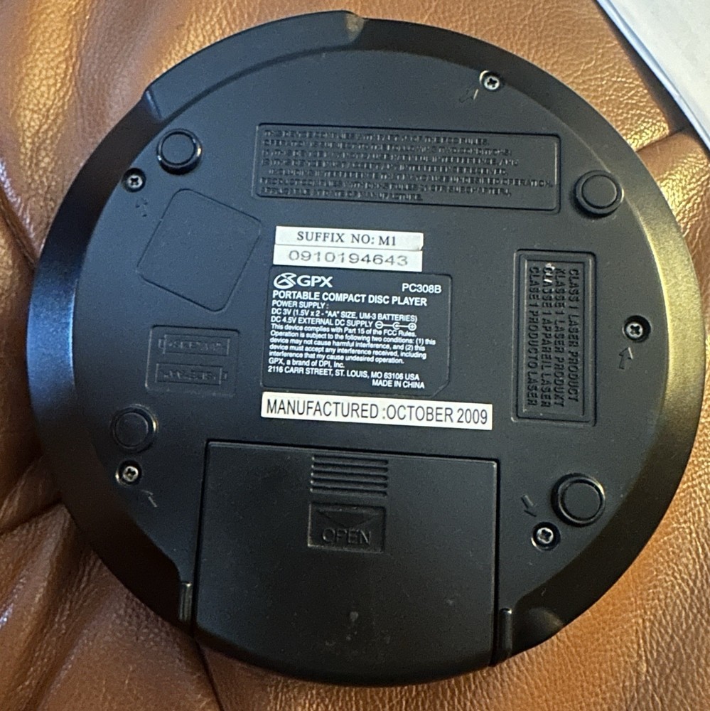 GPX Portable Personal Compact Disc Player Model PC308B - Tested & Working