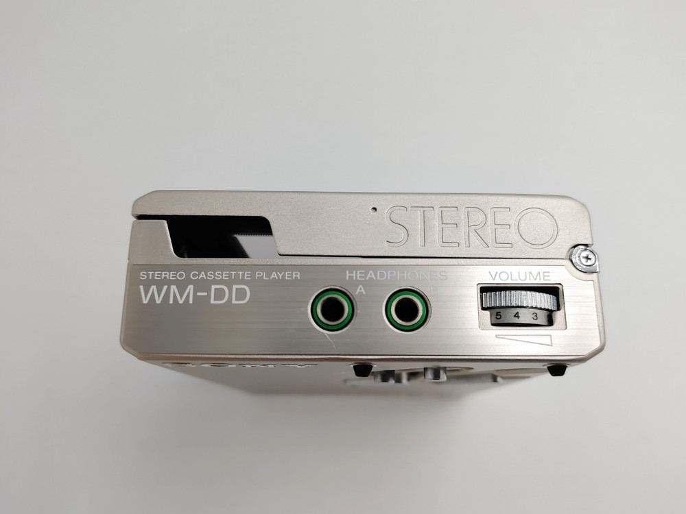 SONY Stereo Cassette Player WM-DD Walkman.