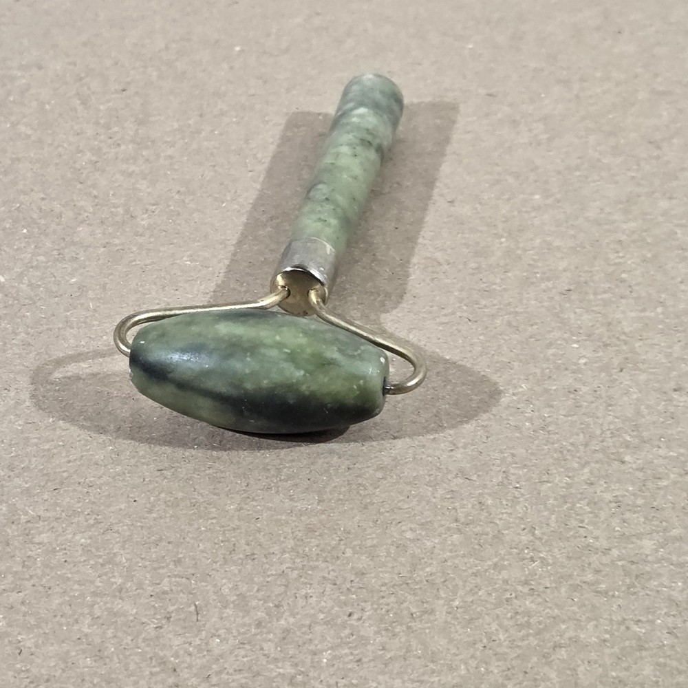 Jade Facial Roller