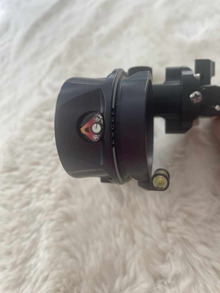 Axcel 5-Pin Fixed Pin Archery Sight Adjustable Compound Bow Black