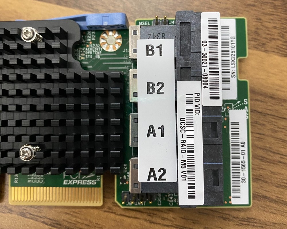 Cisco UCSC-RAID-M5 30-1565-01 12GB/S SAS Modular RAID Controller