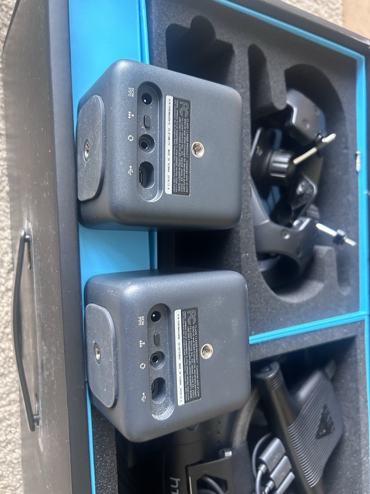 HTC Vive VR Headset Set
