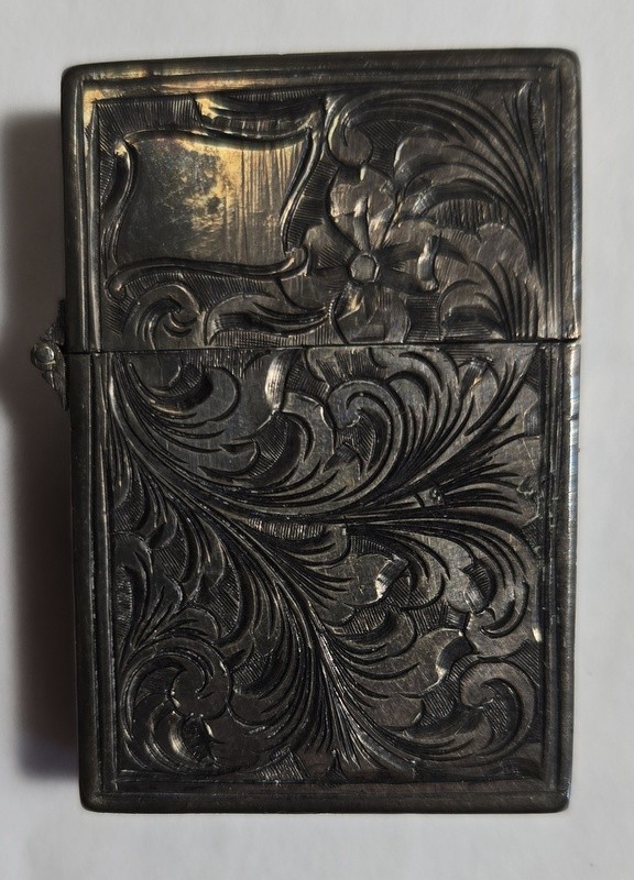 800 Silver Beautiful Engraved Vintage Cigarette Lighter