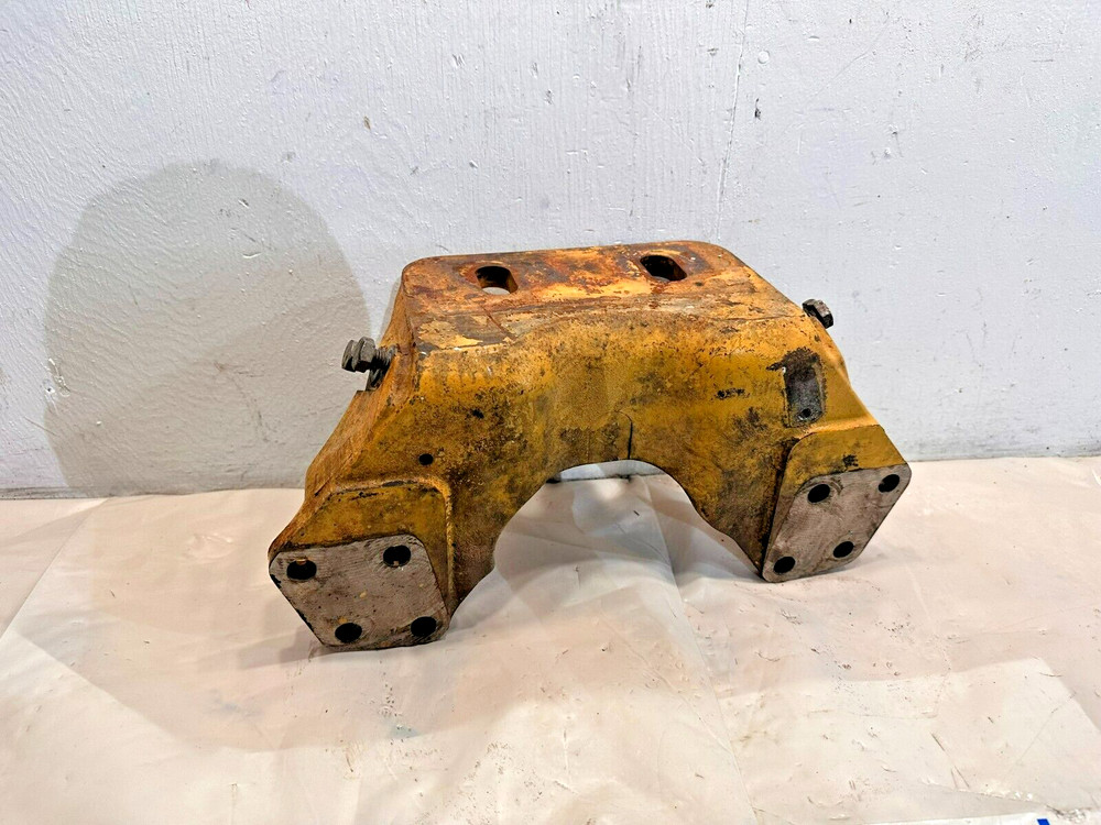 CAT C13 Caterpillar Diesel Engine Mount Front Support 2675589 OEM