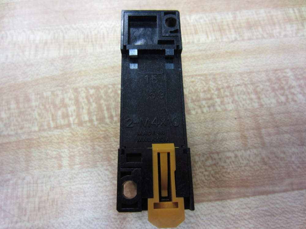 Omron PYF08A-E Relay Socket (Pack of 5)