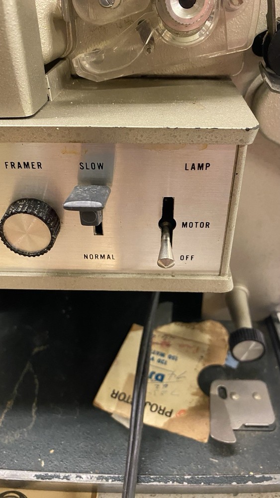 Vintage Sears 8mm Easi-load Model 200 Projector Tested