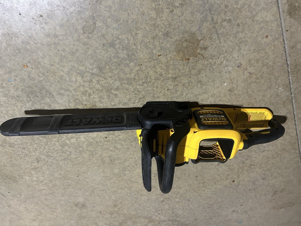 DeWALT FLEXVOLT DCCS670B 60V MAX Cordless 16” Chainsaw (Tool Only) USED