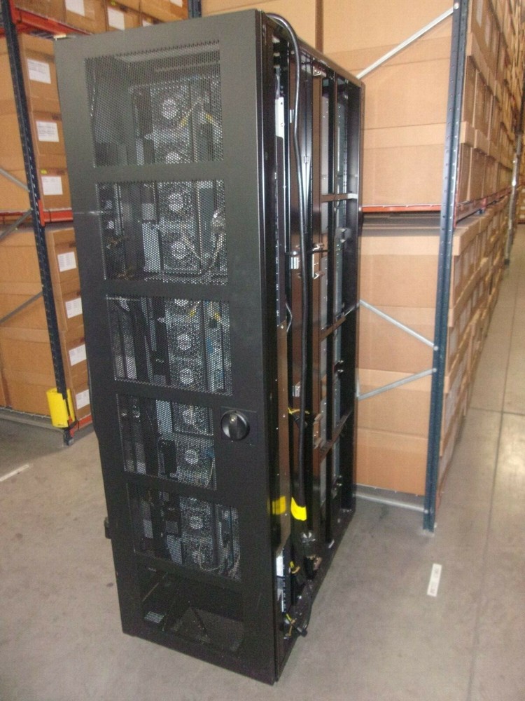 HP XP P9500 (eXtended Platform) STORAGE WORKS DATA STORAGE DISK ARRAY