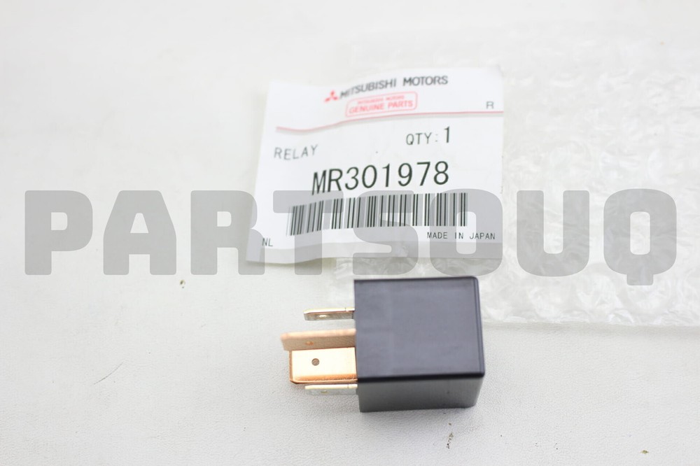 MR301978 Genuine Mitsubishi RELAY