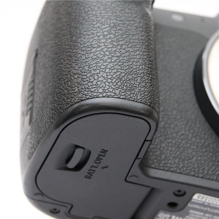 Canon EOS R Mirrorless Digital Camera Body #84