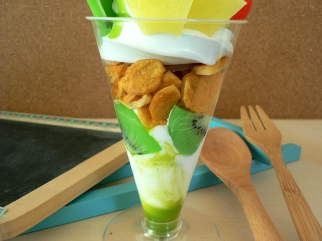Food replica kiwi parfait