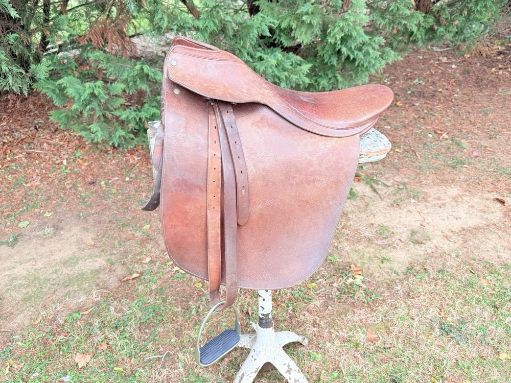 BT Crump English Saddle