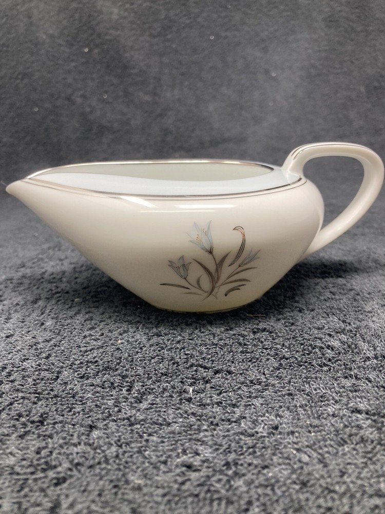 Noritake Bluebell creamer