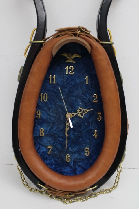 Classic Saddle Clock- Elegant Equestrian-themed Wall Clock for Home Decor