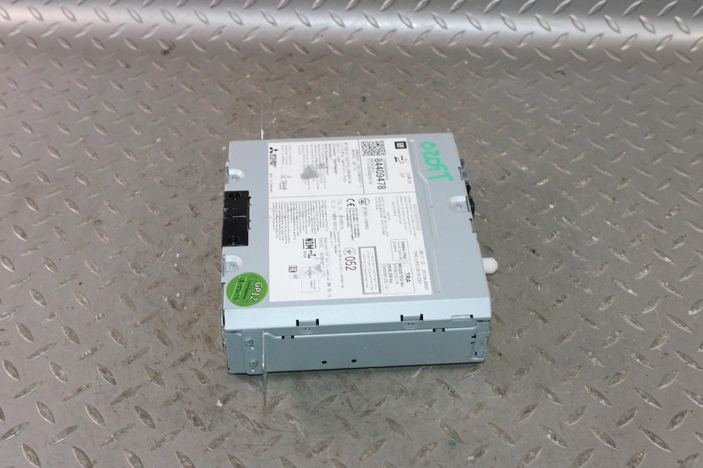 16-20 Escalade Electronic Audio DVD CD Disc Player Reader OEM Factory
