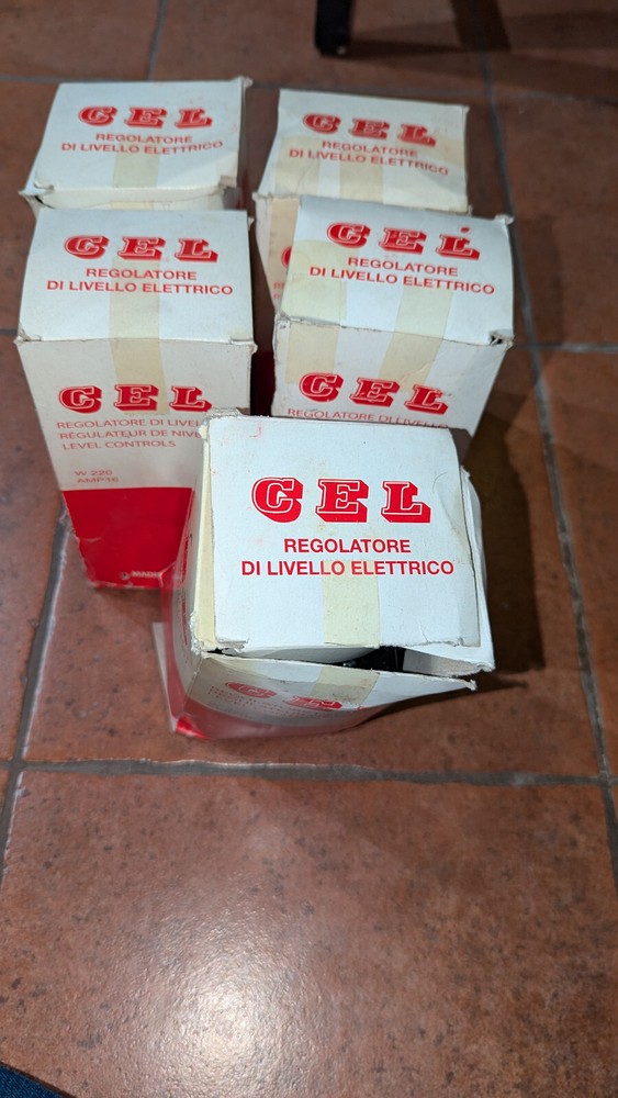 (1) Cel Omntec Level Controls Float Regulator W 220 AMP16 NOS