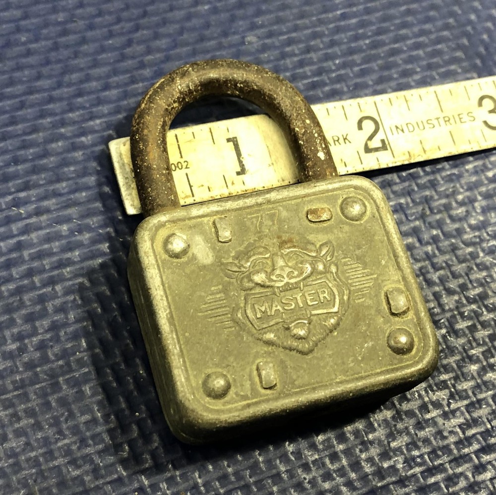 Master Lock 77 Padlock pad lock vintage masterlock lion tiger head