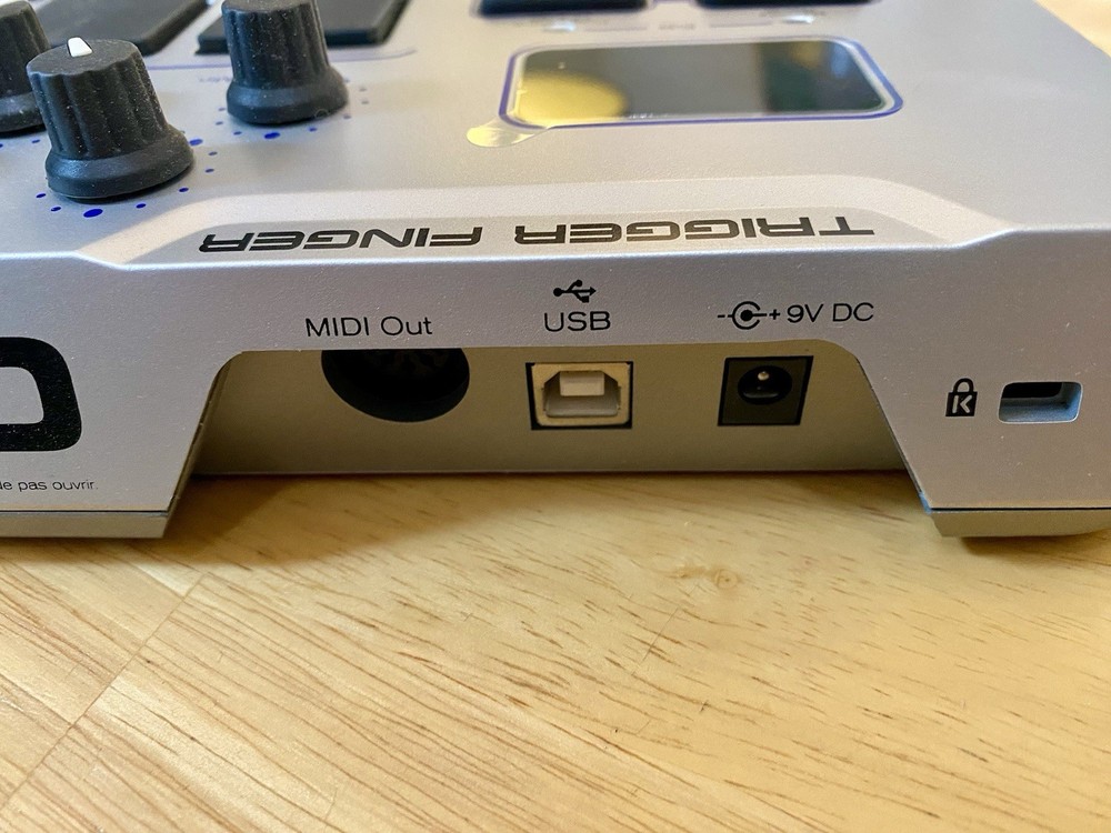 M-Audio Trigger Finger 16-Pad USB MIDI Drum Pad Controller w/ Original Box