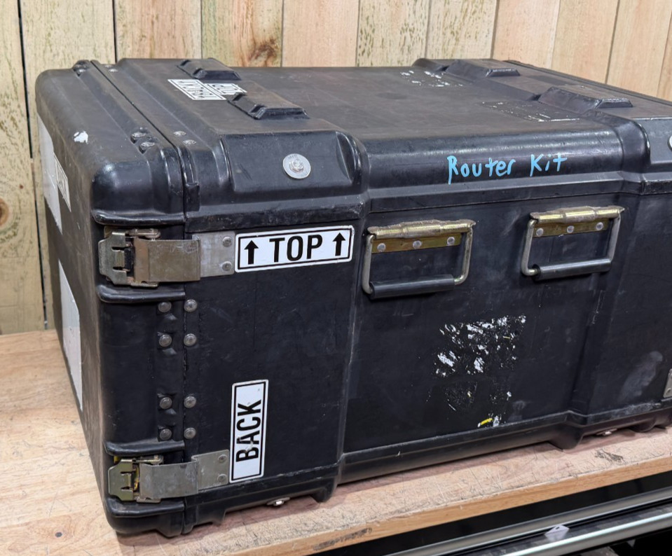 ECS Server 8U Rack Rackmount 19" X 24" Frame Waterproof Black Storage Case