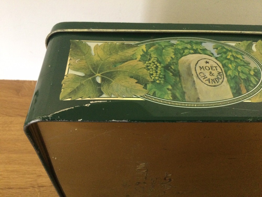 EMPTY Presentation Tin Box Moët & Chandon Champagne Collectable Rare