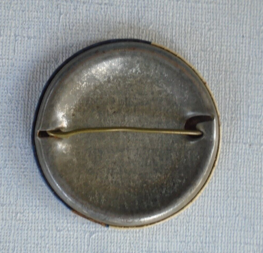 WWII National Youth Administration Defense Worker pin back button