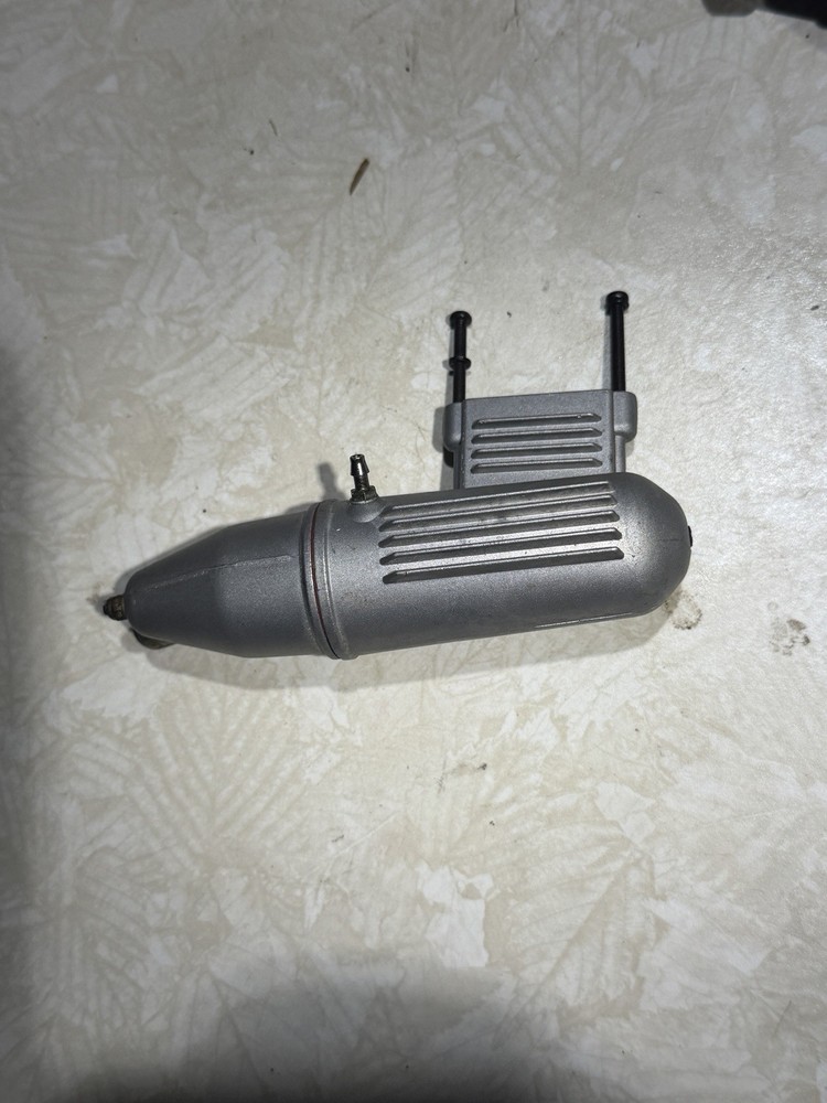 O.S. MAX 32 SX-H Pull Start engine With Muffler.