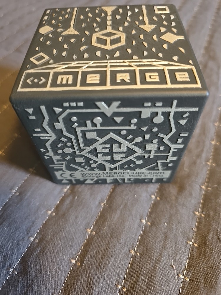 Merge Cube AR VR Augmented Reality Interactive Hologram