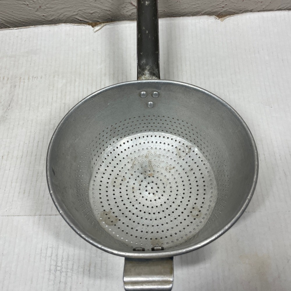 Aluminum Utility Strainer With Handle & Hook