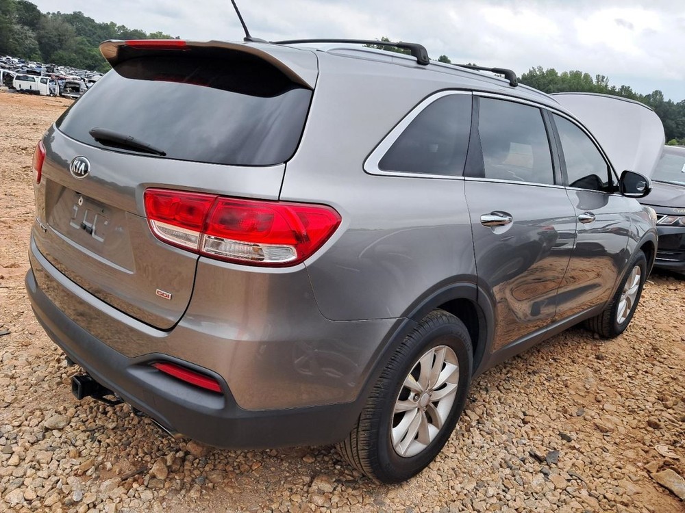 SORENTO 2017 Glove Box 4758734