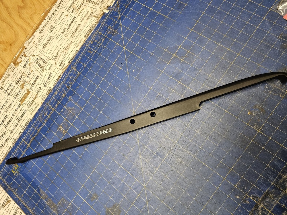 Starboard Foil Fuselage Quick Lock 36
