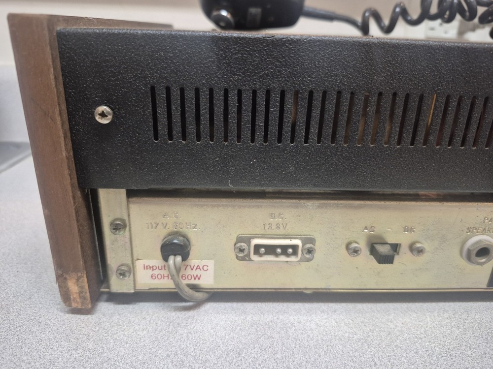 Courier Conqueror II CB Solid State Transceiver TESTED
