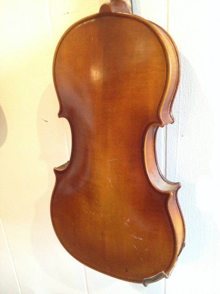 Violin labeled Mittenwald Bayern unknown model