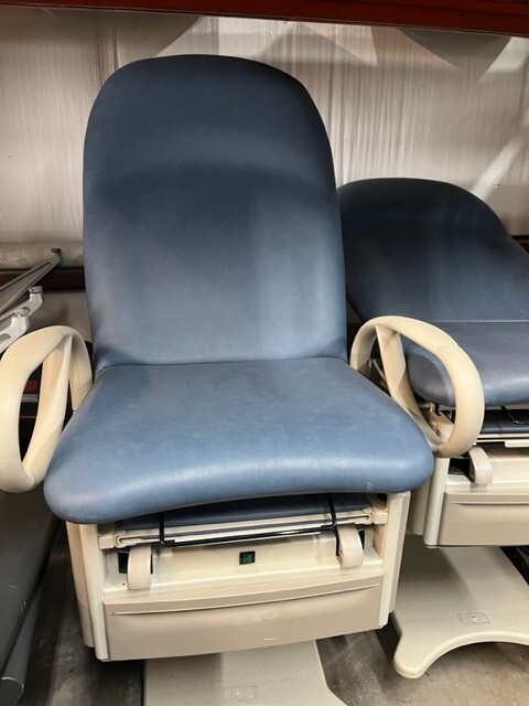 Brewer Power Exam Table. Hi/Lo