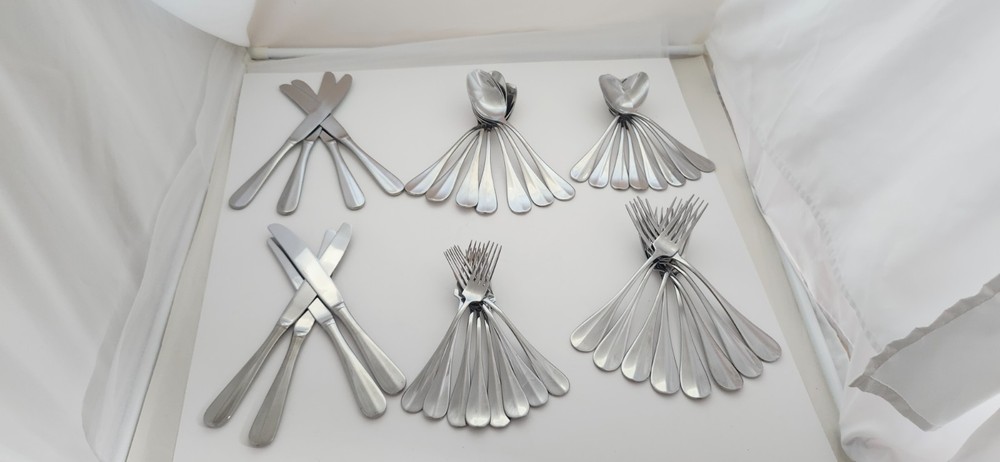 Rare Hampton Silversmiths Montefiore Flatware 5PC Place Sets Glossy Ridge 7 Max