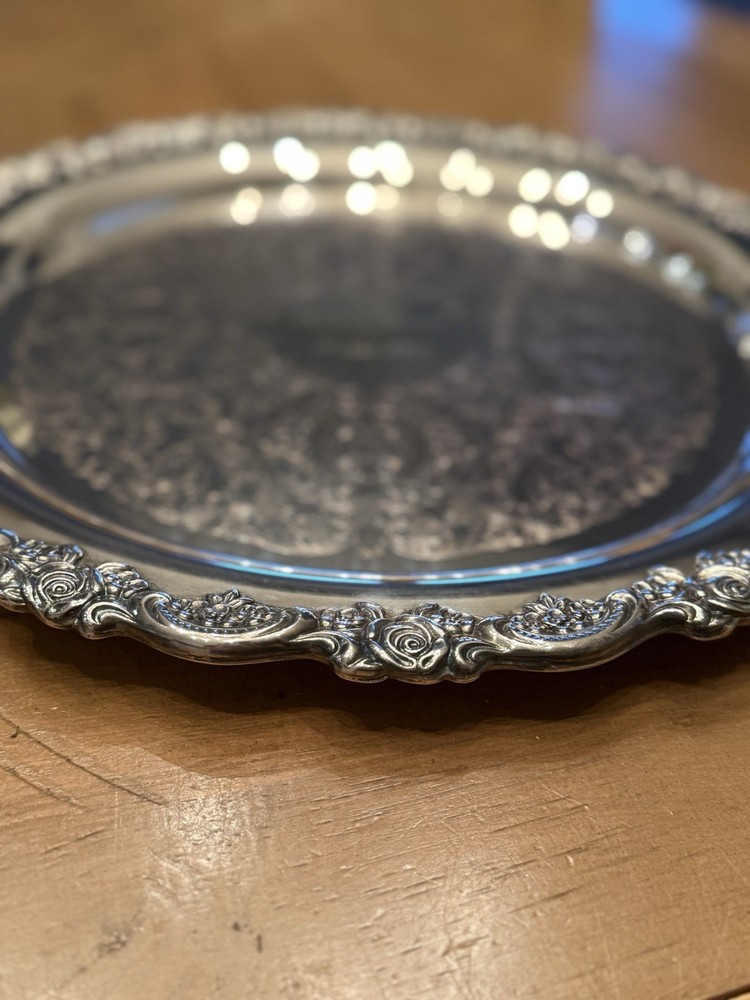ONEIDA Silverplate Tray with Handles Decor Pattern Victorian Style Du Maurier