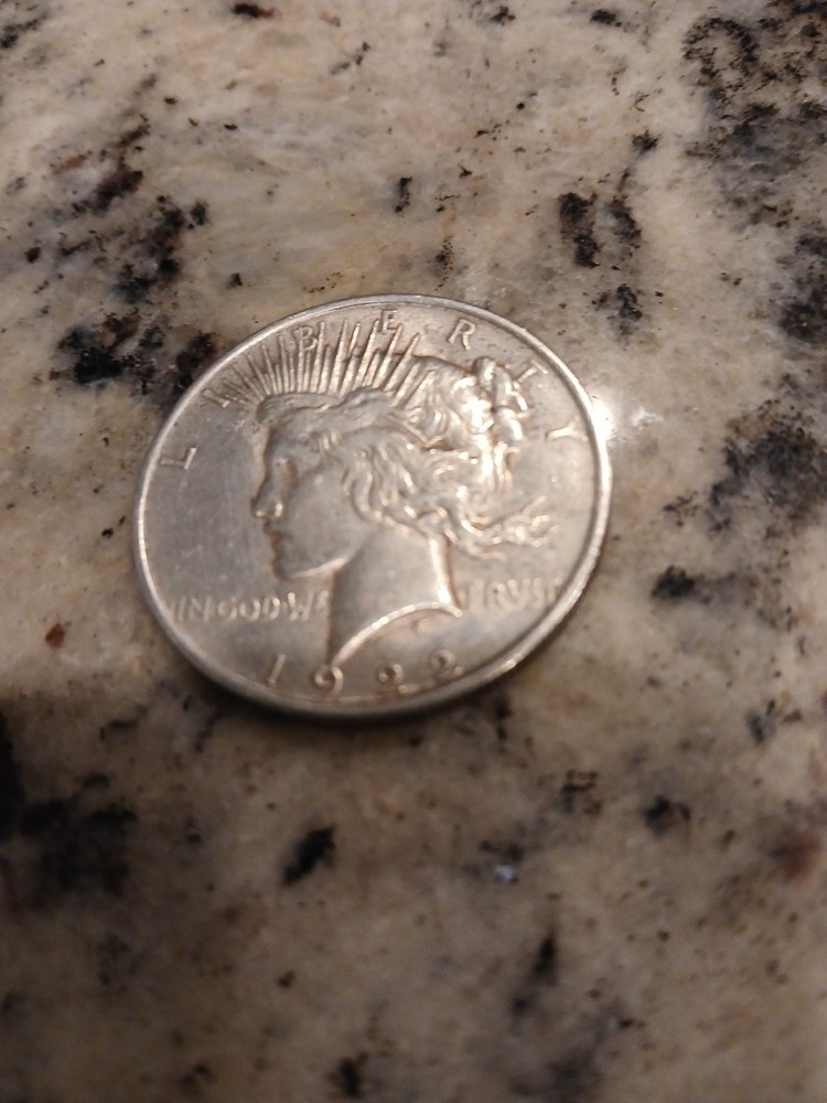 1922 SILVER PEACE DOLLAR NO MINT MARK GREAT SHAPE