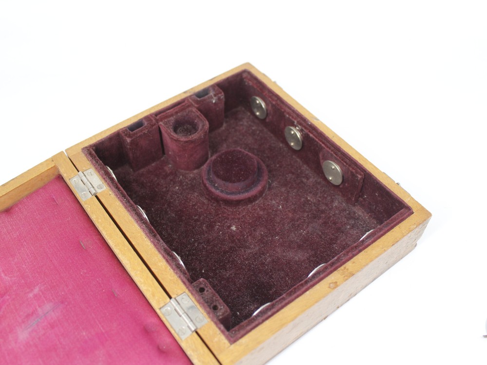 Leitz Microscope POL Wooden Chest #NK9