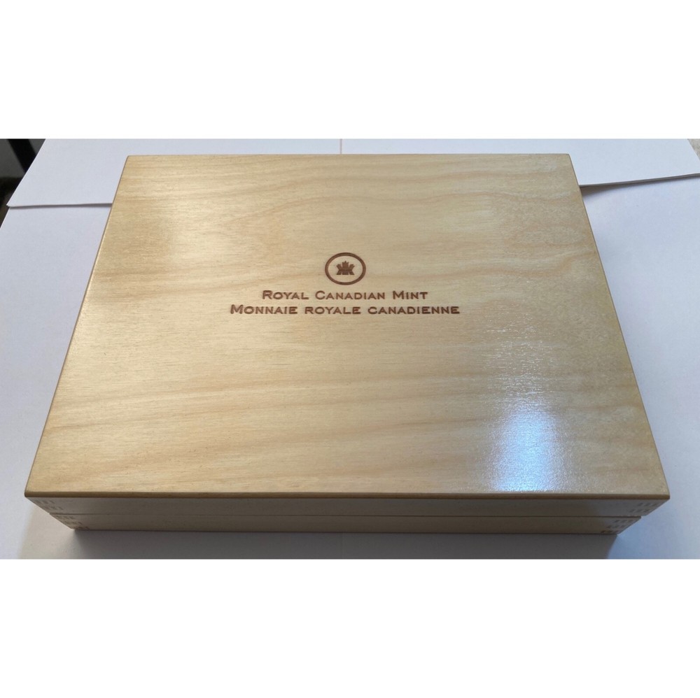 O Canada 2013 $10 1/2 Oz Silver 12-Coin Set Solid Wood Display Case Box NO COINS