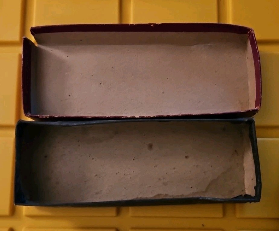 Vtg 1930-1940s Electro Static Cleaner Bakelite Turtle Shell w/Box