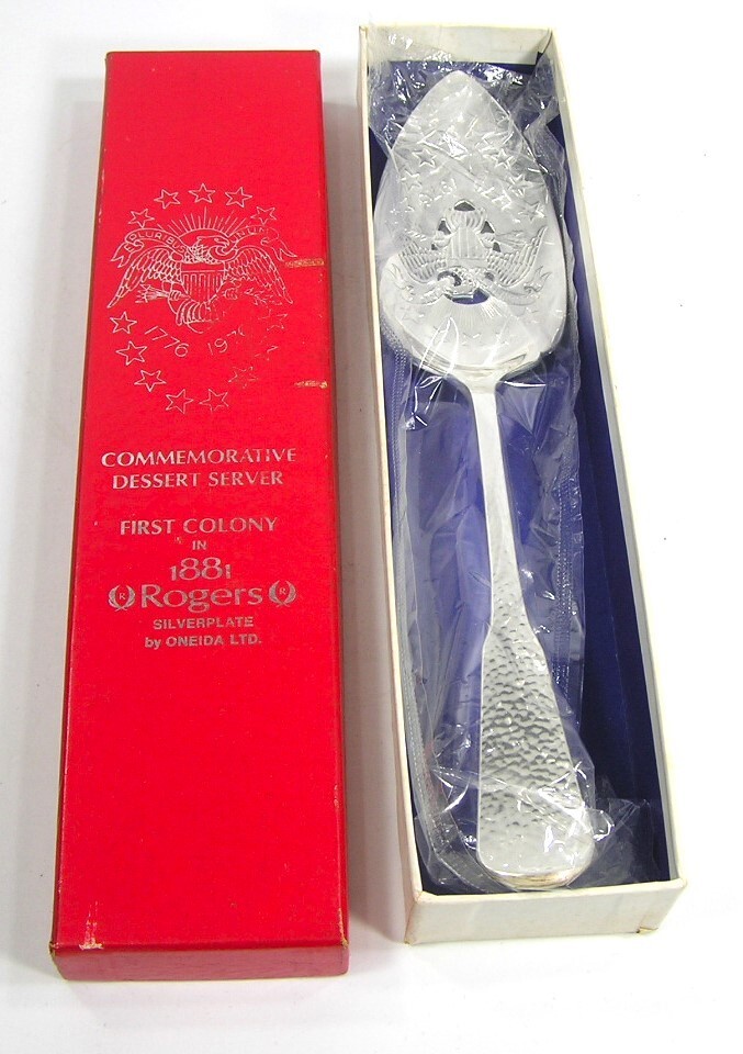 Oneida Commemorative Dessert Server #3725 Free Shipping