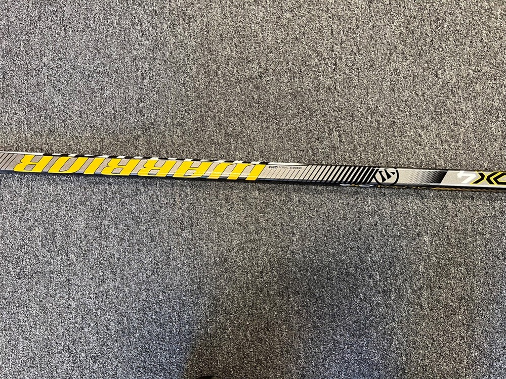 Alpha DX4 Intermediate Composite Hockey Stick 63 Flex
