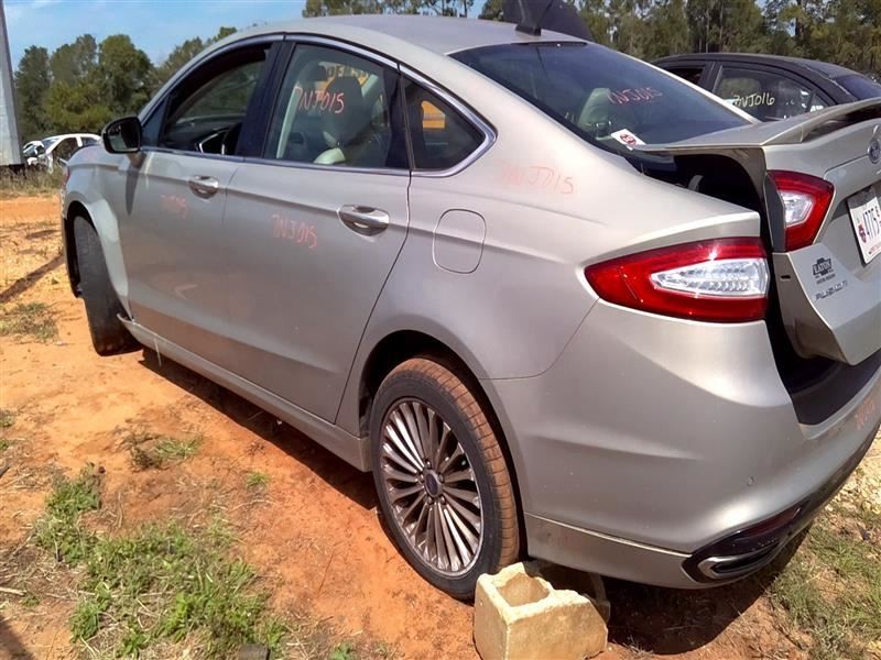 FUSION 2016 High Mounted Stop Light 1036812691