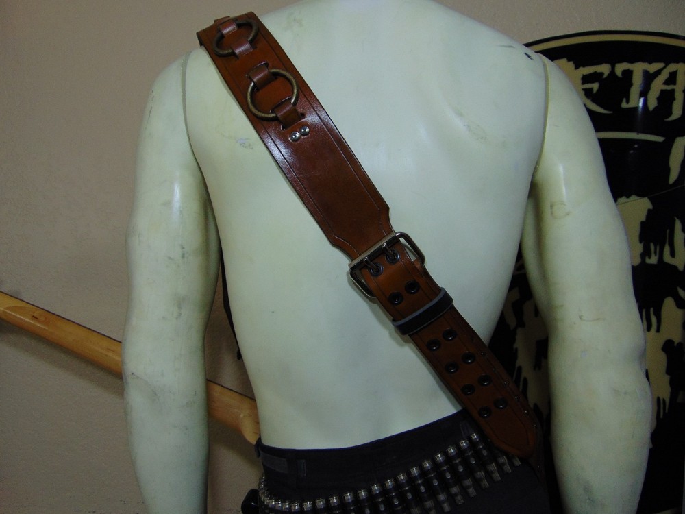 LEATHER SPIKED & STUDDED BROWN GUITAR STRAP (MDLS0195)..... VANDERHOOF